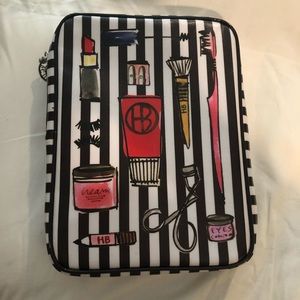 HB Beauty Essentials Brush Case